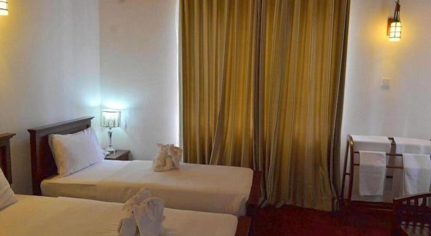Daffodils Hotel Nuwara Eliya Bagian luar foto